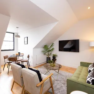 luxury-flat-near-edinburgh-castle.edinburghhotelsuk.org/