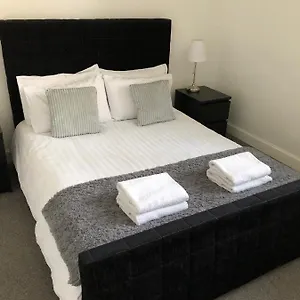 one-bedroom-festival-let-flat.edinburghhotelsuk.org/